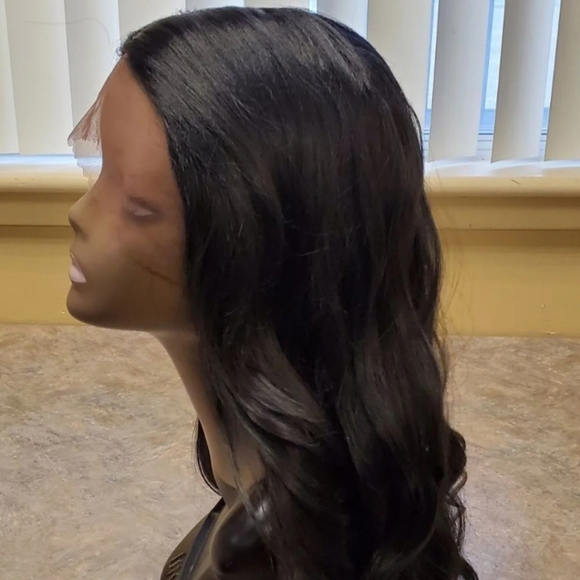 Body Wave Synthetic Lace Front Wig - Picture 3 of 7